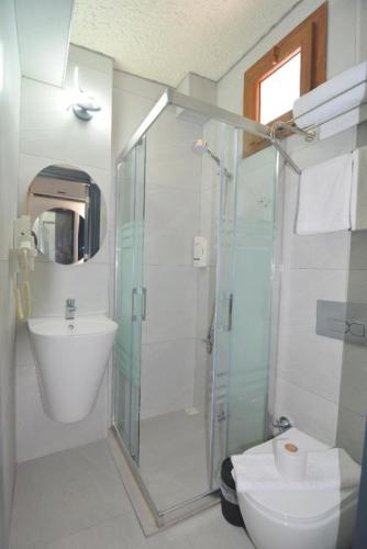 Ados Hotel Çeşme Zimmer foto